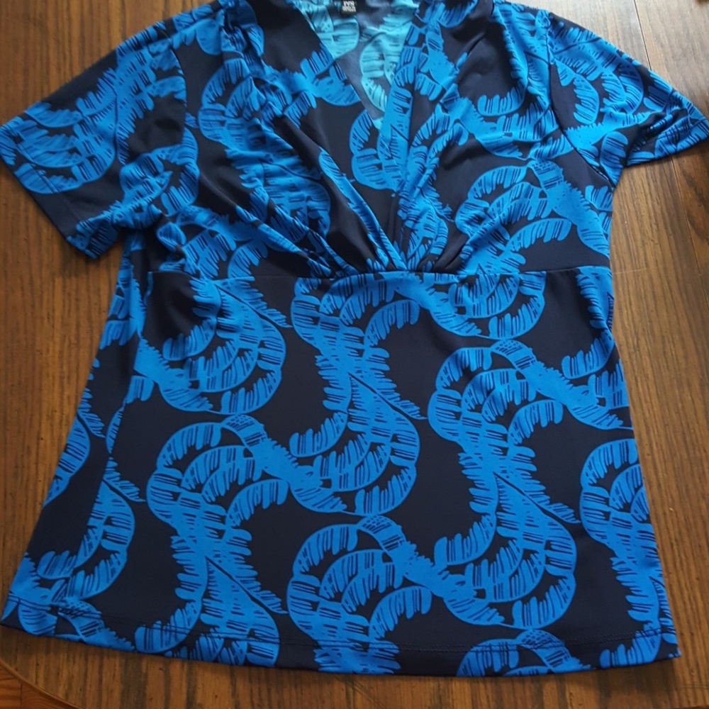 Blouse - Picture 2 of 4